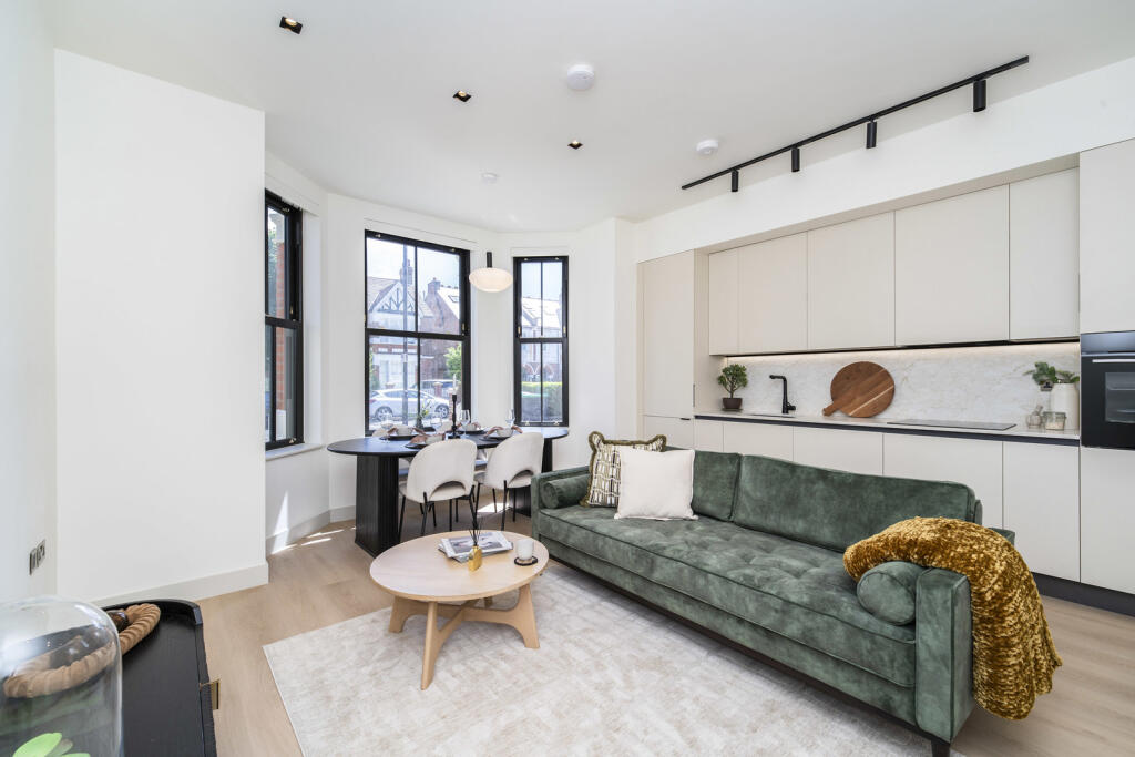 2 bed 1st Floor Flat for rent in London. From Northfields - The Broadway 2 bed 1st Floor Flat for rent in London. From Northfields - The Broadway