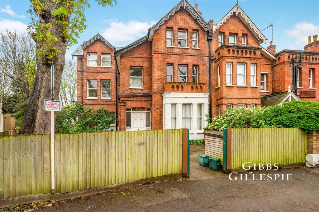 4 bed Studio for rent in Acton. From Northfields - The Broadway 4 bed Studio for rent in Acton. From Northfields - The Broadway