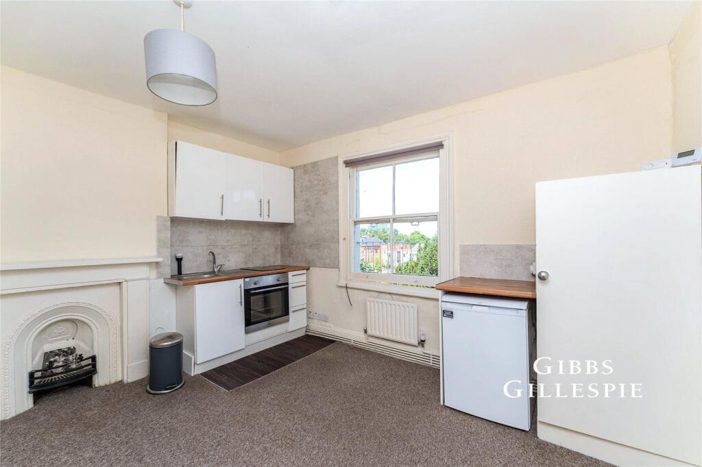1 bed 1st Floor Flat for rent in Greenford. From Northfields - The Broadway