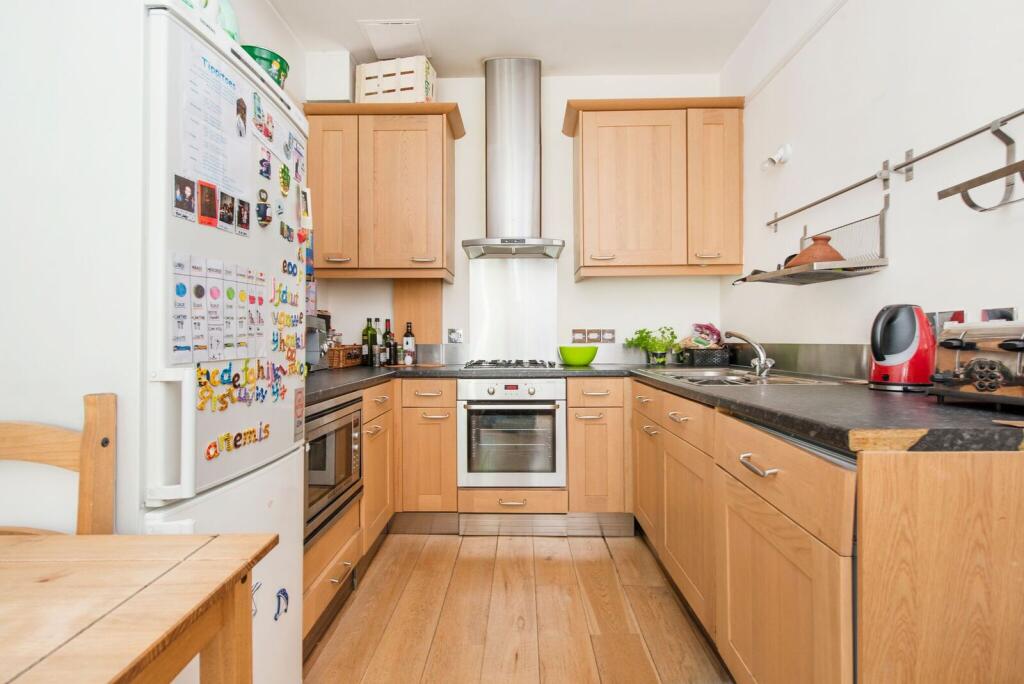 2 bed 1st Floor Flat for rent in London. From Northfields - The Broadway 2 bed 1st Floor Flat for rent in London. From Northfields - The Broadway