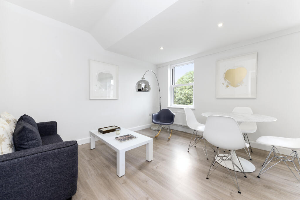2 bed 1st Floor Flat for rent in Acton. From Northfields - The Broadway 2 bed 1st Floor Flat for rent in Acton. From Northfields - The Broadway
