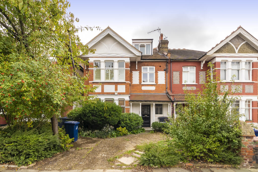 1 bed 1st Floor Flat for rent in Greenford. From Northfields - The Broadway