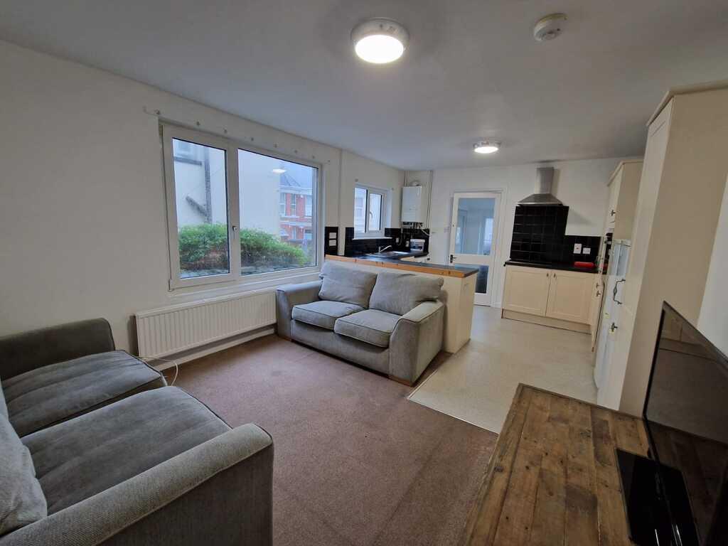 6 bed House Share for rent in Plymouth. From City Lets - Plymouth