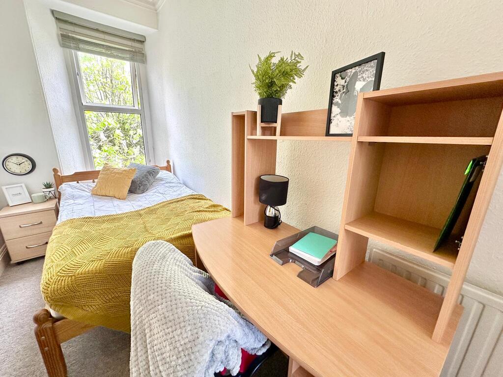 5 bed House Share for rent in Plymouth. From City Lets - Plymouth