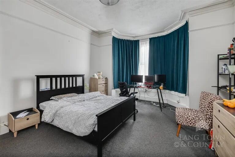 6 bed House Share for rent in Plymouth. From City Lets - Plymouth