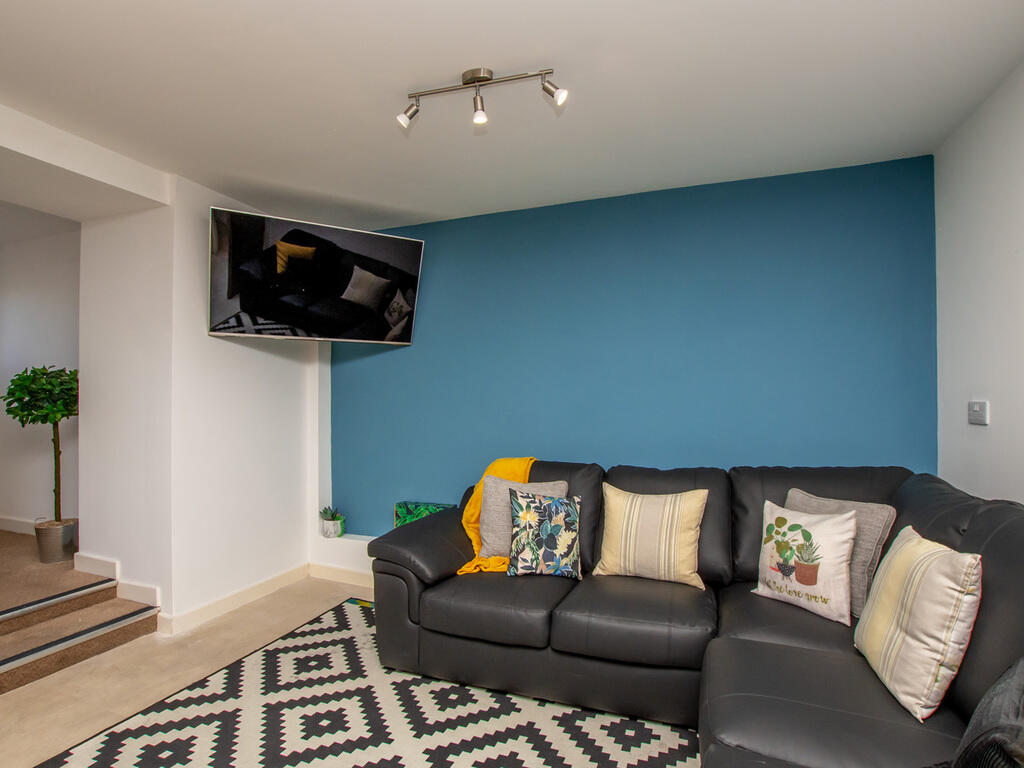 4 bed Apartment for rent in Plymouth. From City Lets - Plymouth