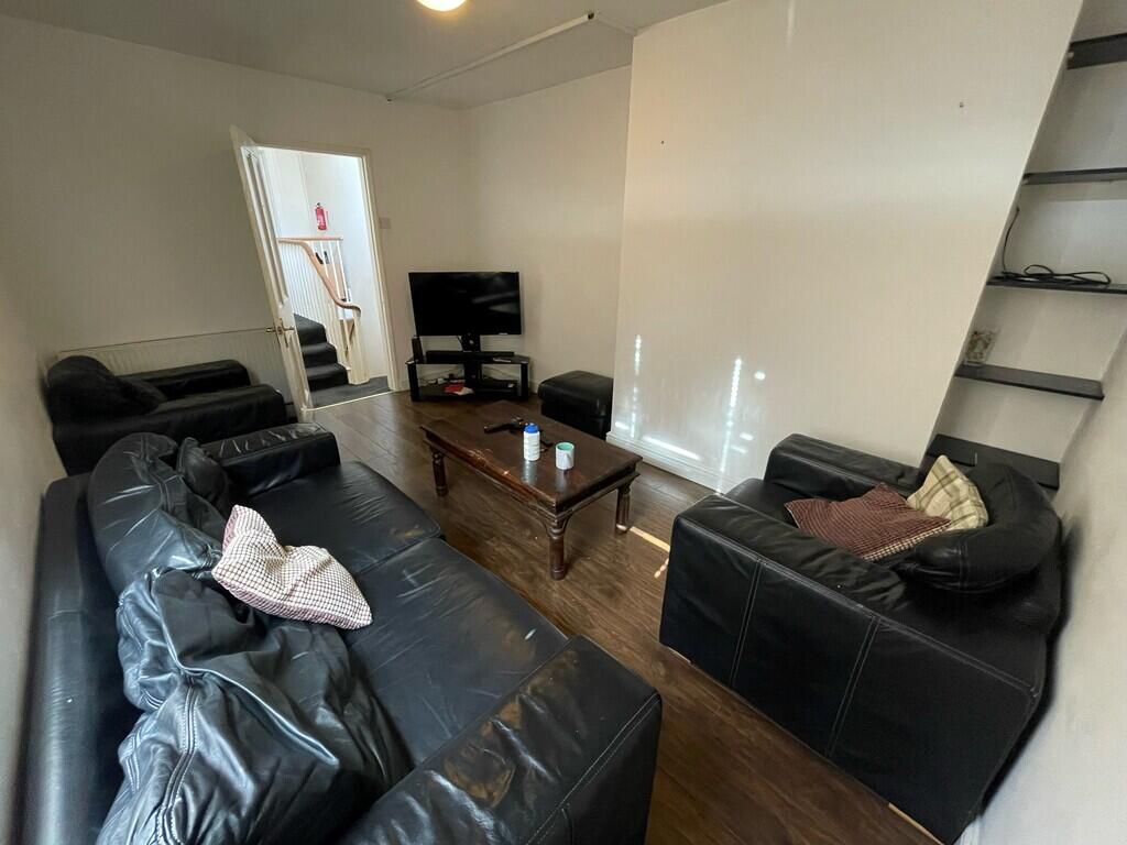 4 bed House Share for rent in Plymouth. From City Lets - Plymouth