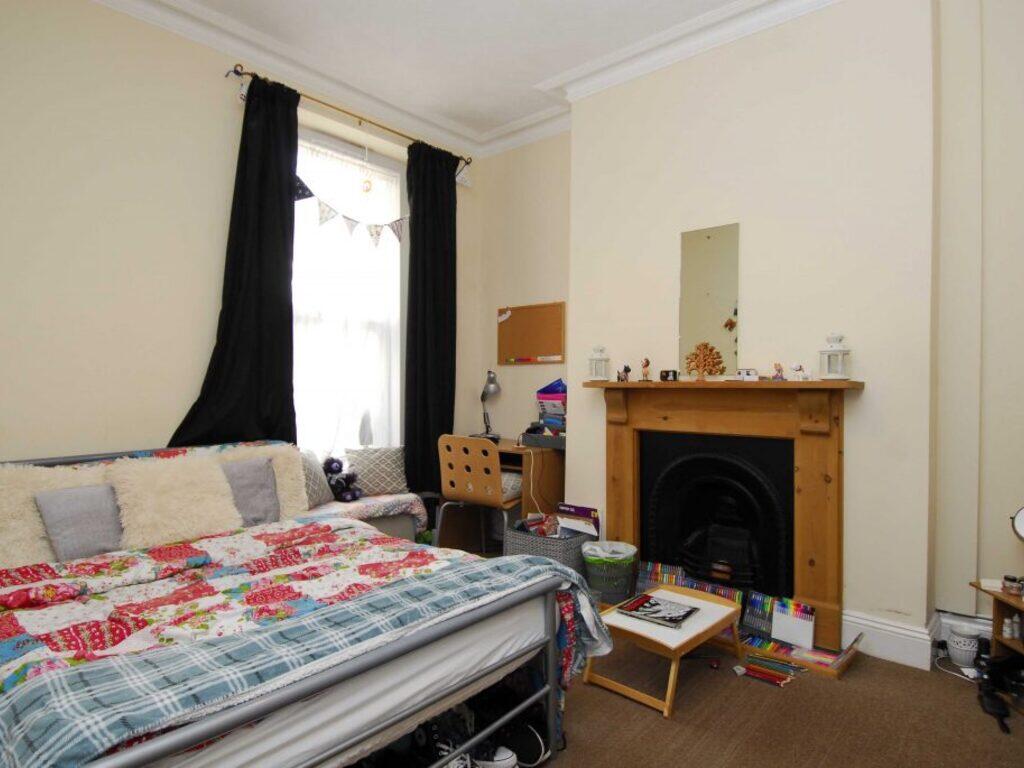 4 bed House Share for rent in Plymouth. From City Lets - Plymouth