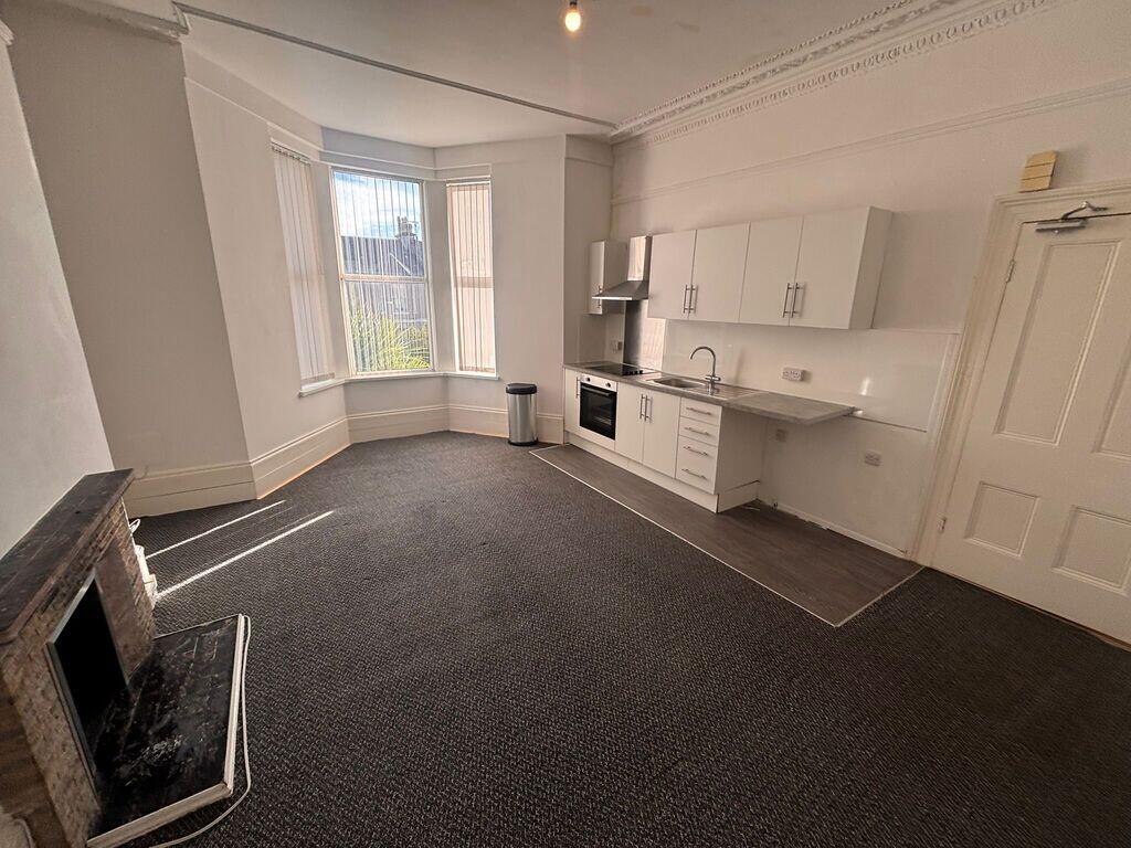 4 bed Studio for rent in Plymouth. From City Lets - Plymouth 4 bed Studio for rent in Plymouth. From City Lets - Plymouth