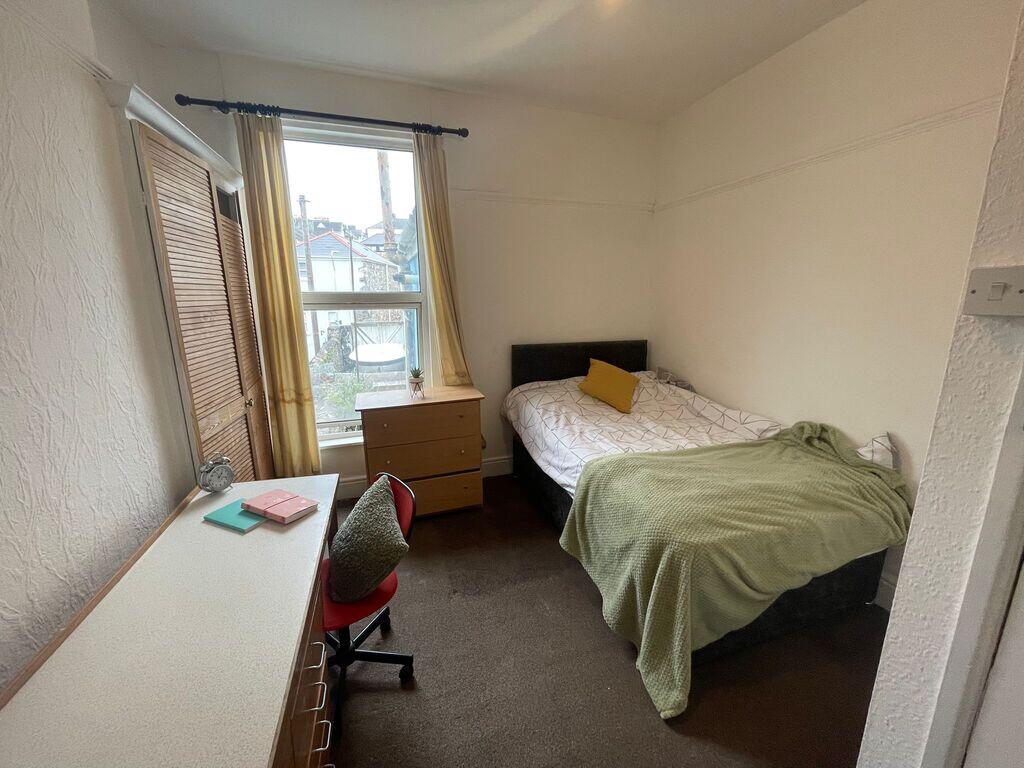 5 bed House Share for rent in Plymouth. From City Lets - Plymouth