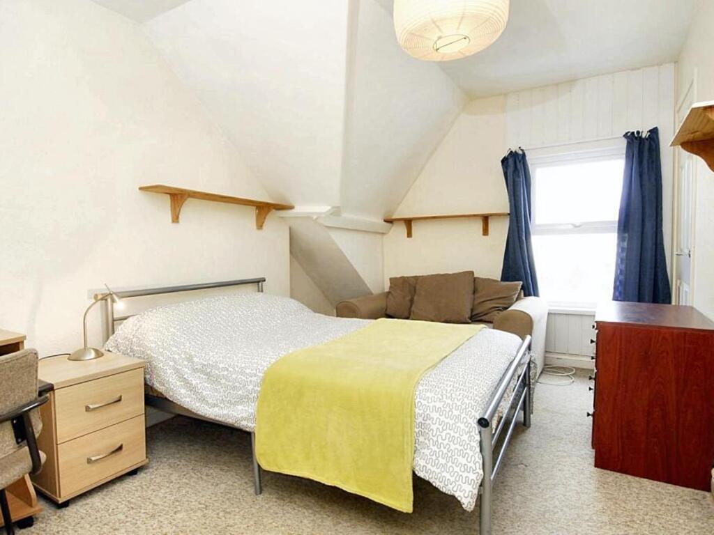 2 bed Apartment for rent in Plymouth. From City Lets - Plymouth