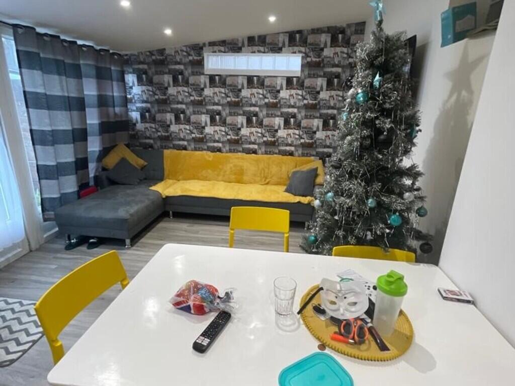 5 bed House Share for rent in Plymouth. From City Lets - Plymouth