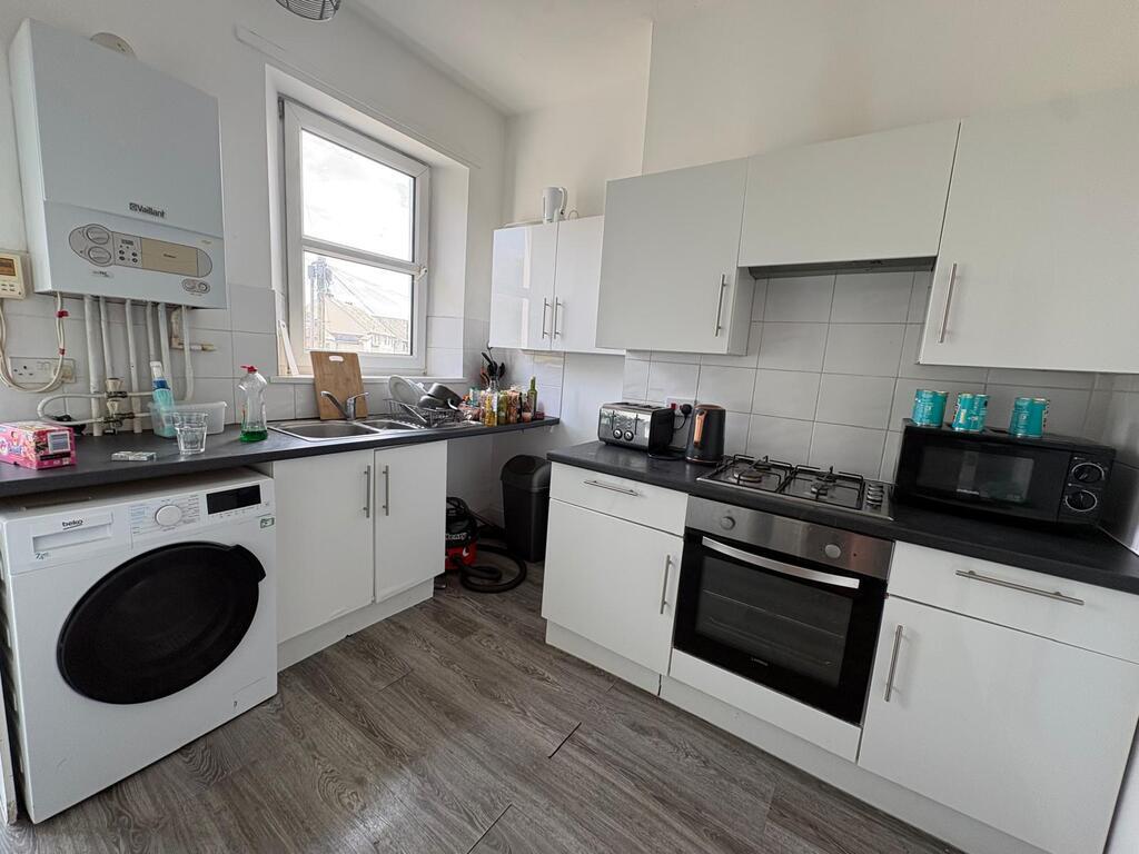 4 bed House Share for rent in Plymouth. From City Lets - Plymouth