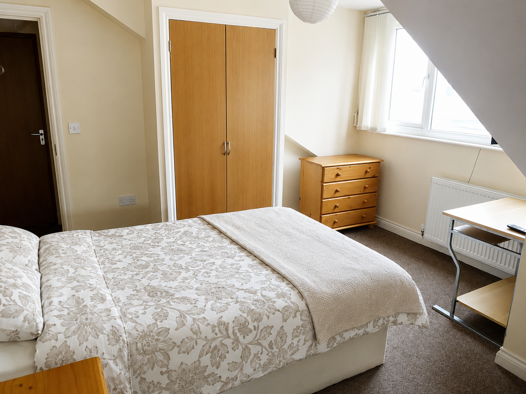 7 bed House Share for rent in Plymouth. From City Lets - Plymouth