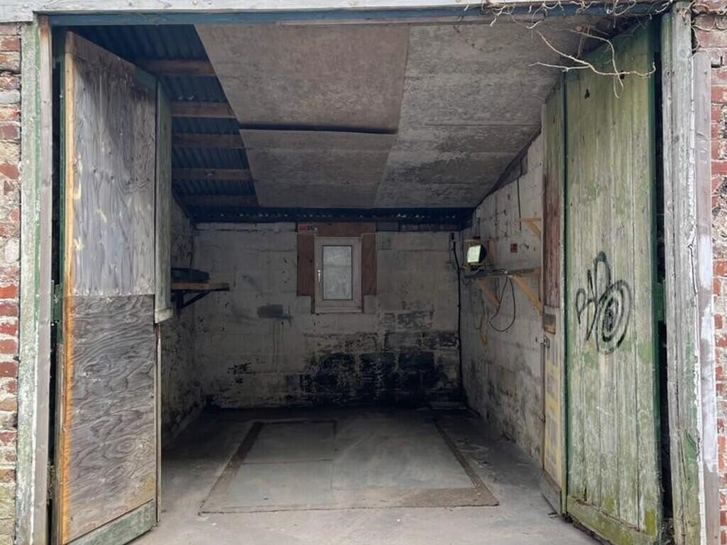 0 bed Garages for rent in Plymouth. From City Lets - Plymouth