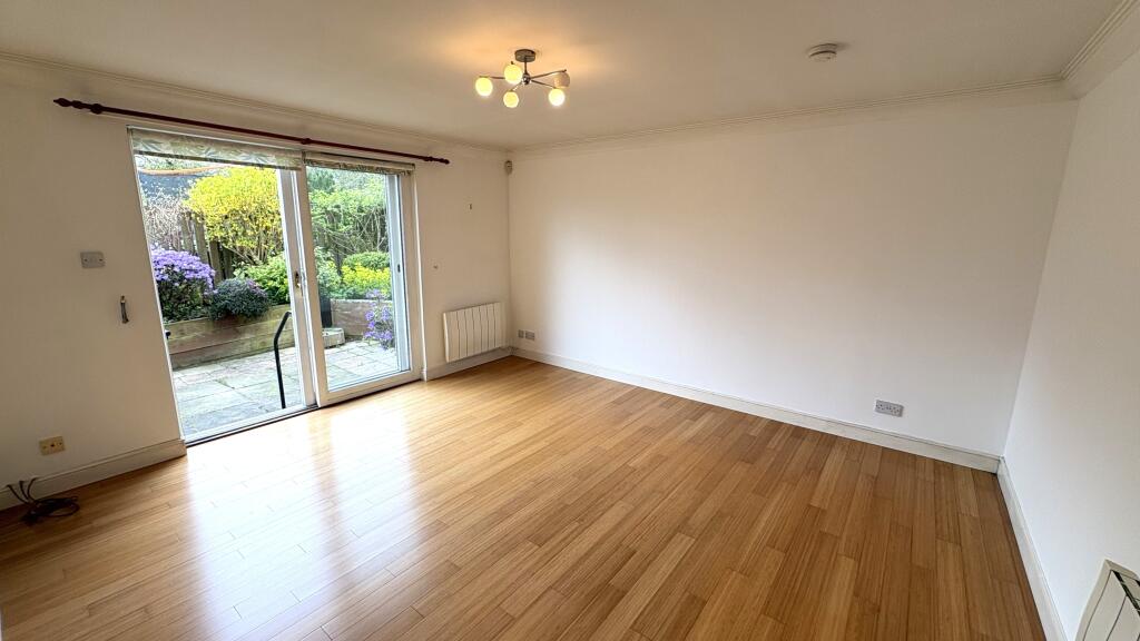 2 bed 1st Floor Flat for rent in Bieldside. From Northwood - Aberdeen
