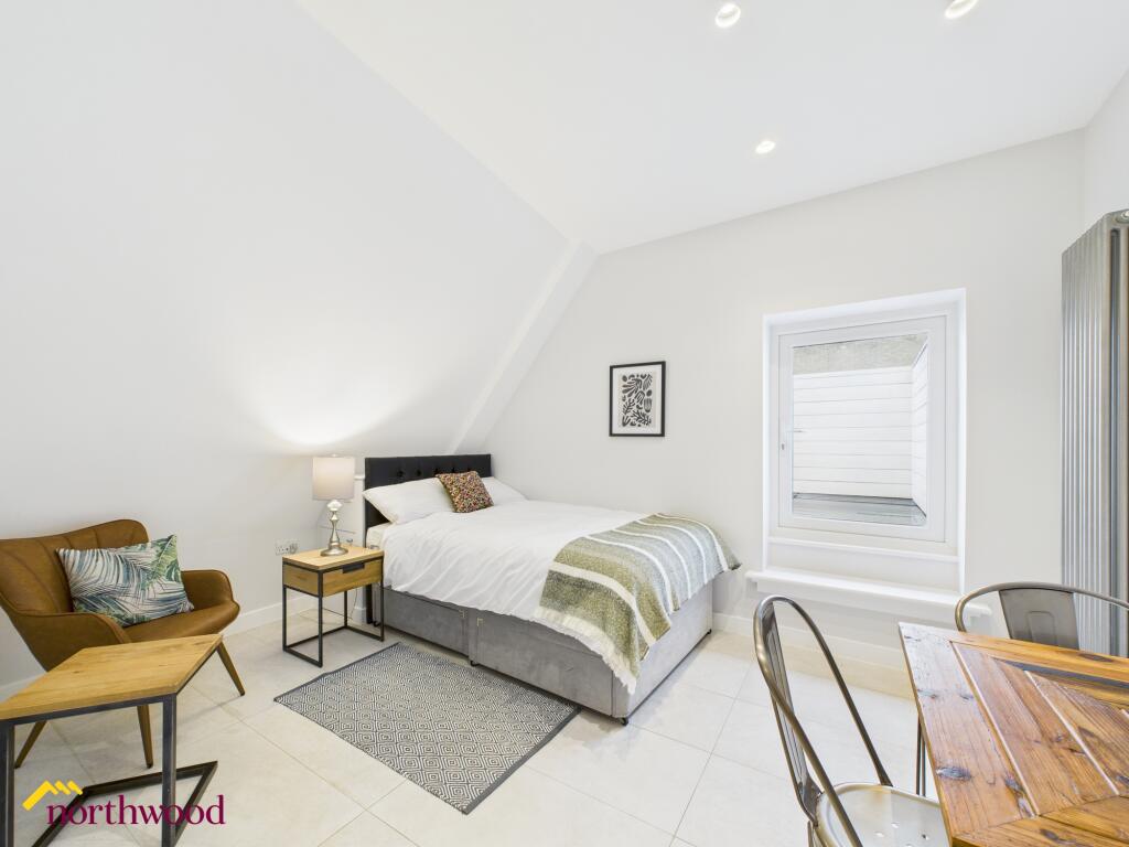 4 bed Studio for rent in Banbury. From Northwood - Banbury