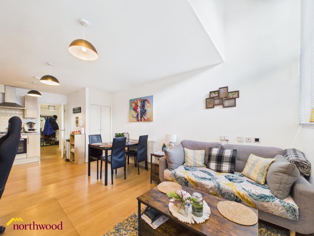 2 bed 1st Floor Flat for rent in Banbury. From Northwood - Banbury