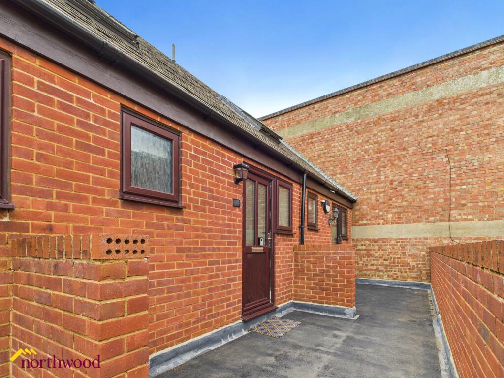 1 bed 1st Floor Flat for rent in Banbury. From Northwood - Banbury