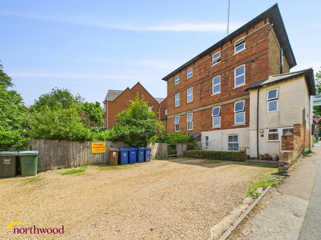 1 bed 1st Floor Flat for rent in Banbury. From Northwood - Banbury