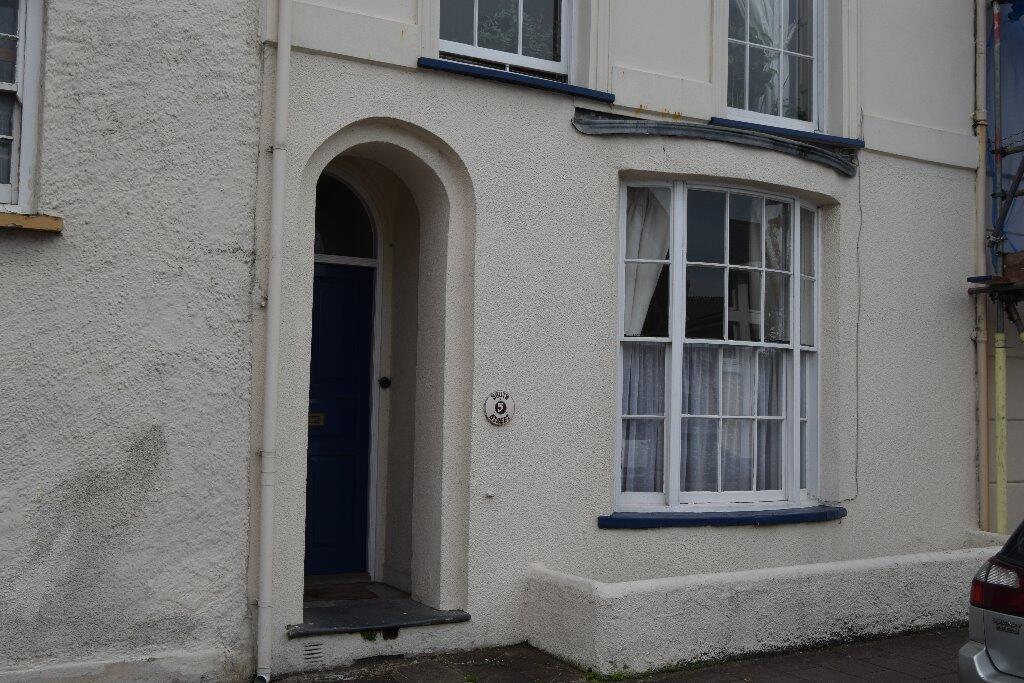 1 bed 1st Floor Flat for rent in Westacott. From Northwood - Barnstable