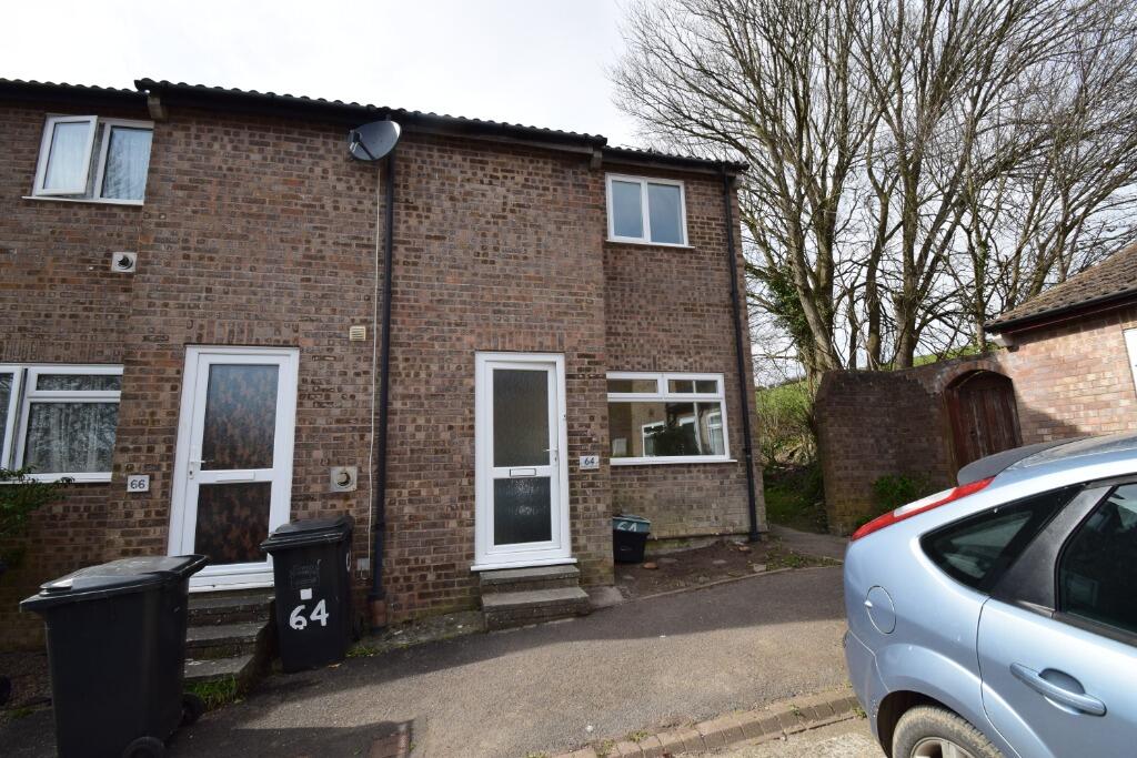 2 bed Mid Terraced House for rent in Westacott. From Northwood - Barnstable