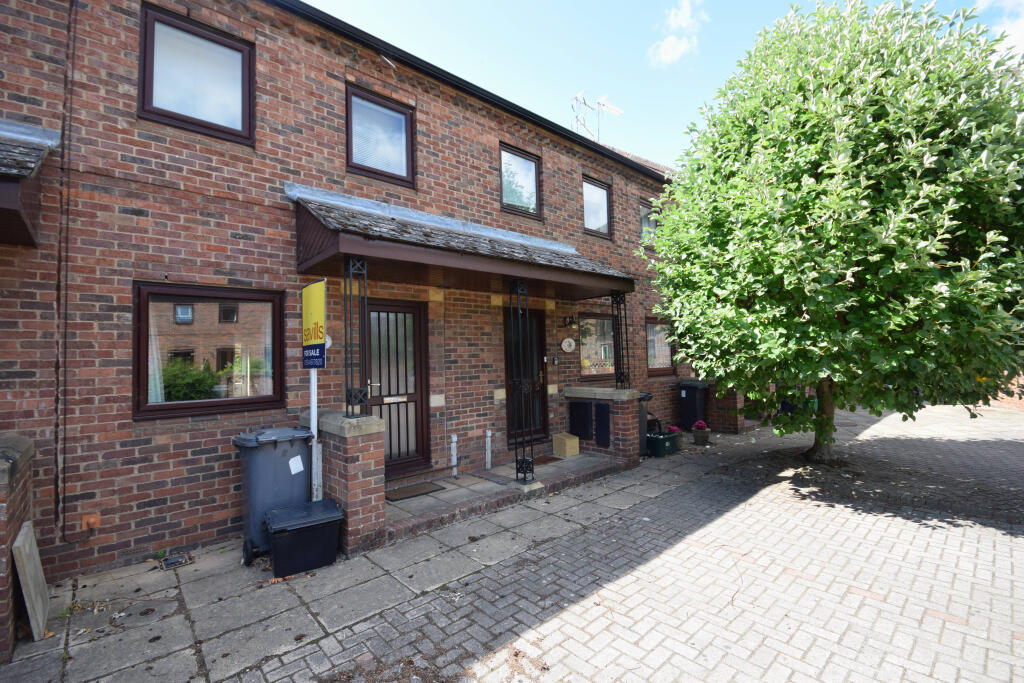 2 bed Mid Terraced House for rent in Heslington. From City Lets - York