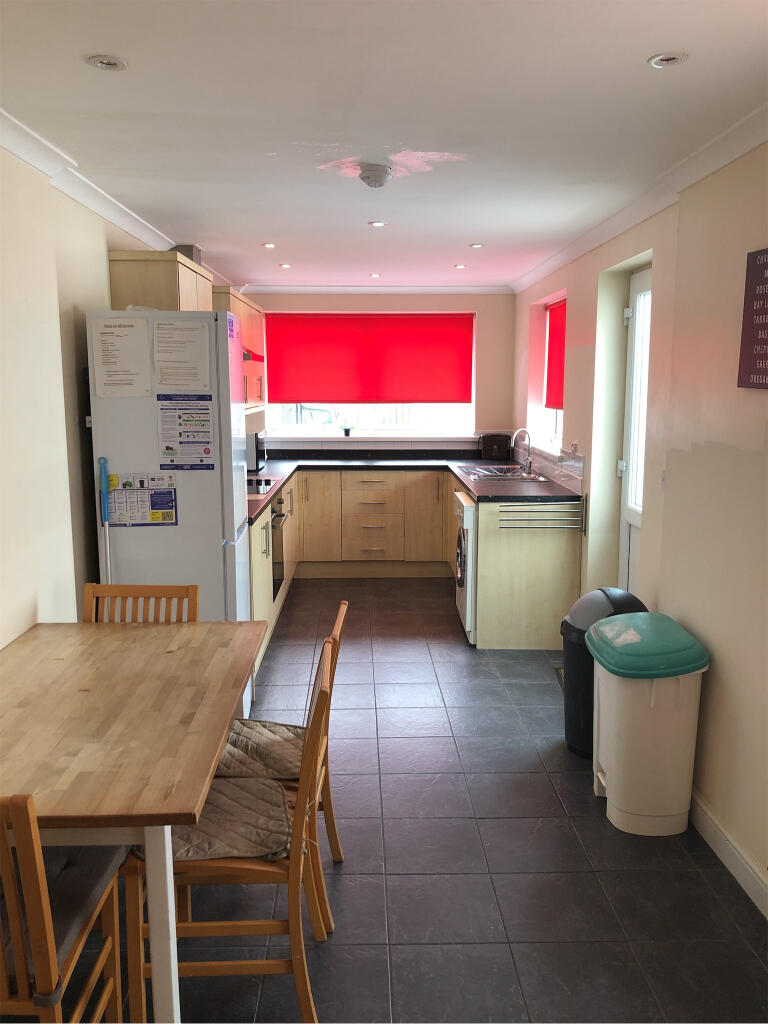 4 bed Mid Terraced House for rent in Cardiff. From Northwood - Cardiff 4 bed Mid Terraced House for rent in Cardiff. From Northwood - Cardiff