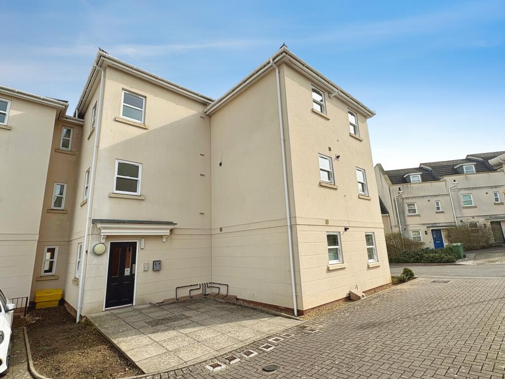 1 bed 1st Floor Flat for rent in Prestbury. From Northwood - Cheltenham