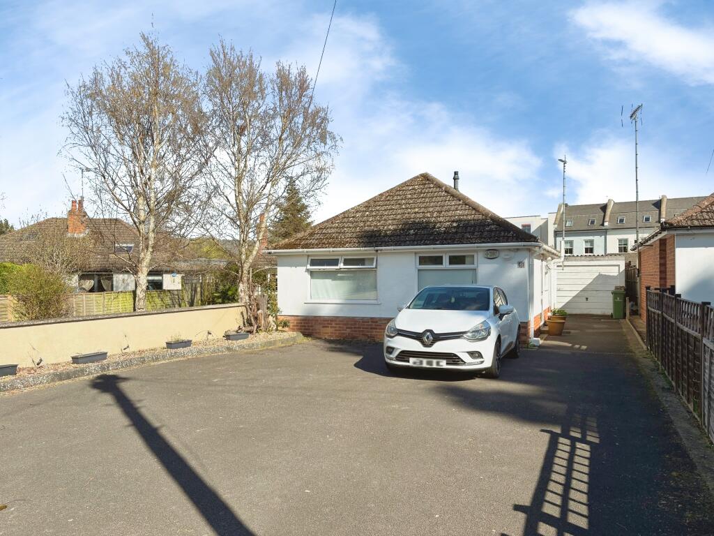 2 bed Bungalow for rent in Prestbury. From Northwood - Cheltenham 2 bed Bungalow for rent in Prestbury. From Northwood - Cheltenham