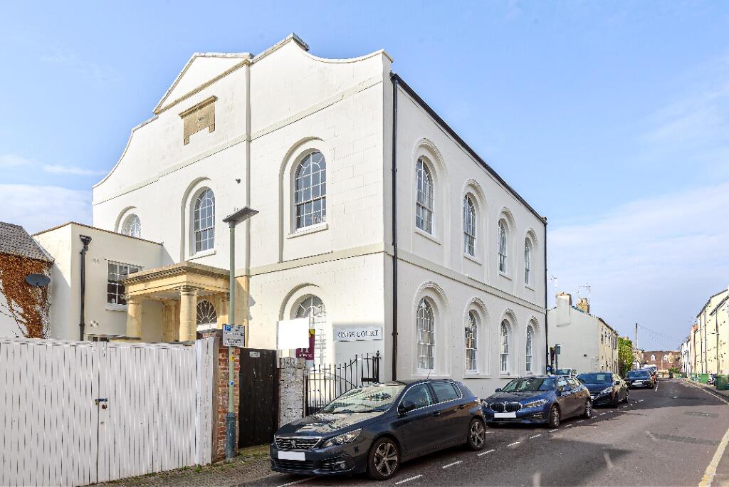 2 bed 1st Floor Flat for rent in Cheltenham. From Northwood - Cheltenham 2 bed 1st Floor Flat for rent in Cheltenham. From Northwood - Cheltenham