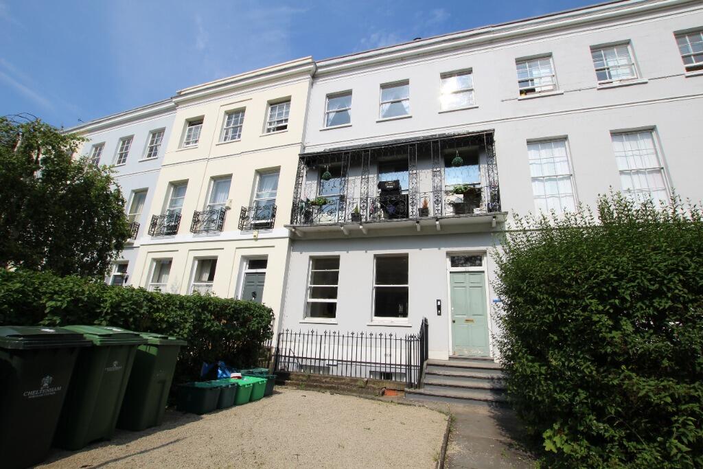 1 bed 1st Floor Flat for rent in Prestbury. From Northwood - Cheltenham
