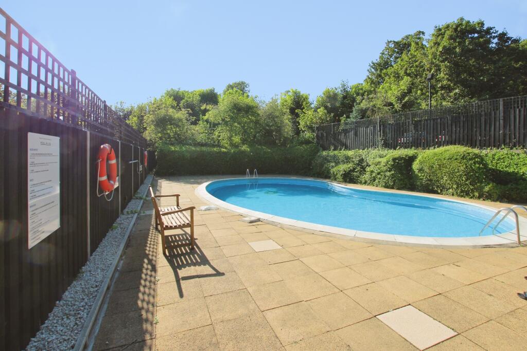 1 bed House (unspecified) for rent in Croydon. From Northwood Sales - Croydon Ltd 1 bed House (unspecified) for rent in Croydon. From Northwood Sales - Croydon Ltd