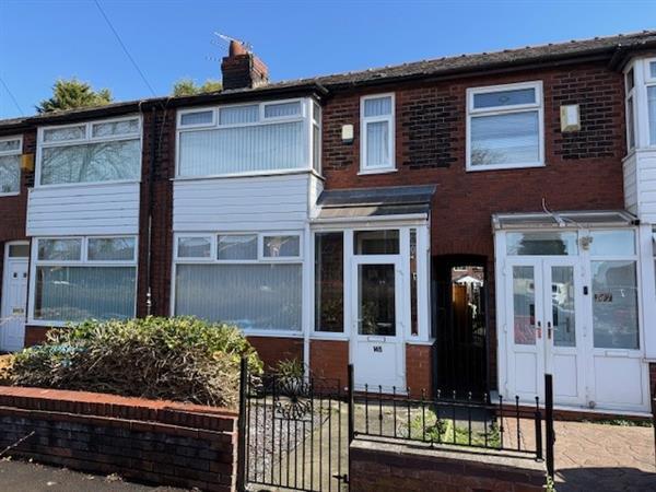 3 bed Mid Terraced House for rent in Manchester. From Clarke & Co - Chadderton 3 bed Mid Terraced House for rent in Manchester. From Clarke & Co - Chadderton