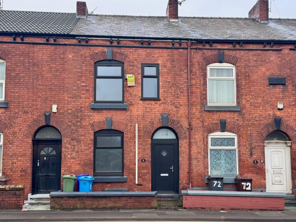 3 bed Mid Terraced House for rent in Failsworth. From Clarke & Co - Chadderton