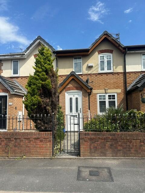 2 bed Mid Terraced House for rent in Failsworth. From Clarke & Co - Chadderton