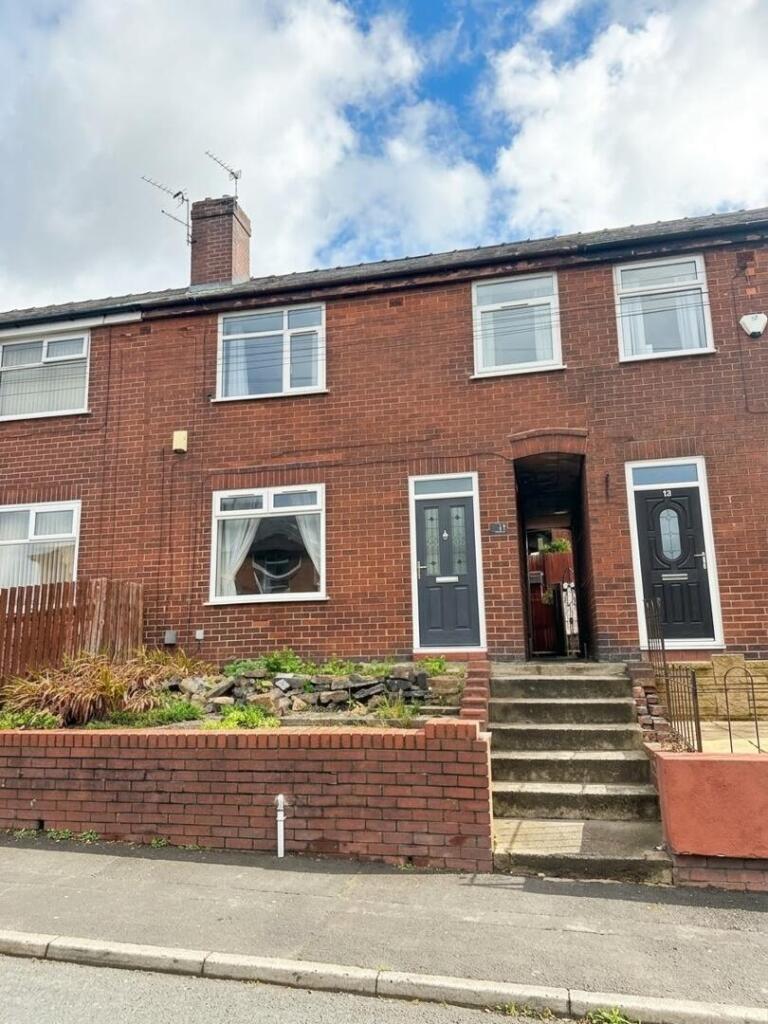 3 bed Mid Terraced House for rent in Oldham. From Clarke & Co - Chadderton