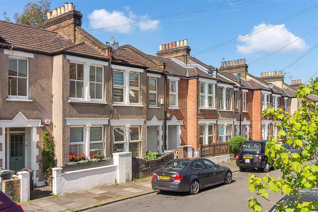 2 bed 1st Floor Flat for rent in Streatham. From Northwood Sales - West Norwood 2 bed 1st Floor Flat for rent in Streatham. From Northwood Sales - West Norwood