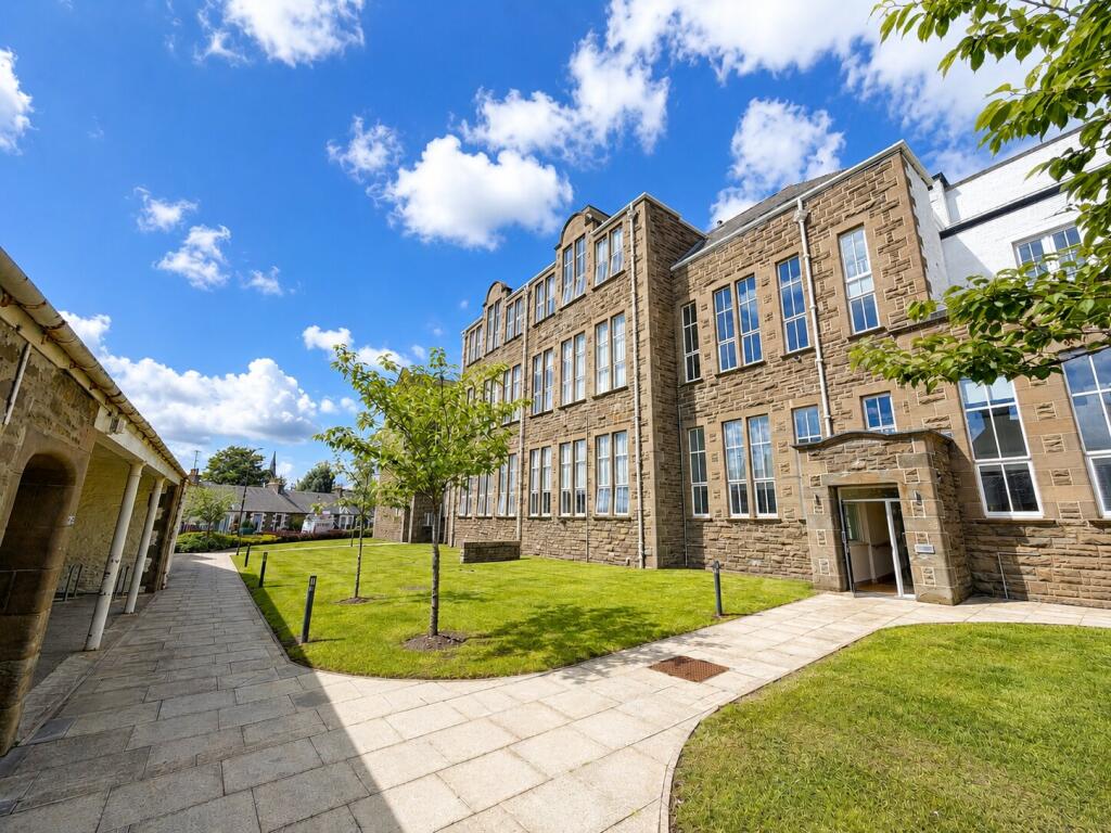 2 bed 1st Floor Flat for rent in Broughty Ferry. From Northwood - Dundee