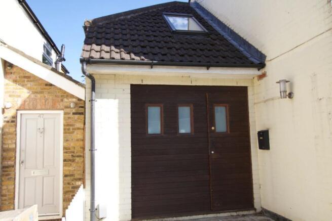 0 bed Studio for rent in London. From Northwood - Epsom