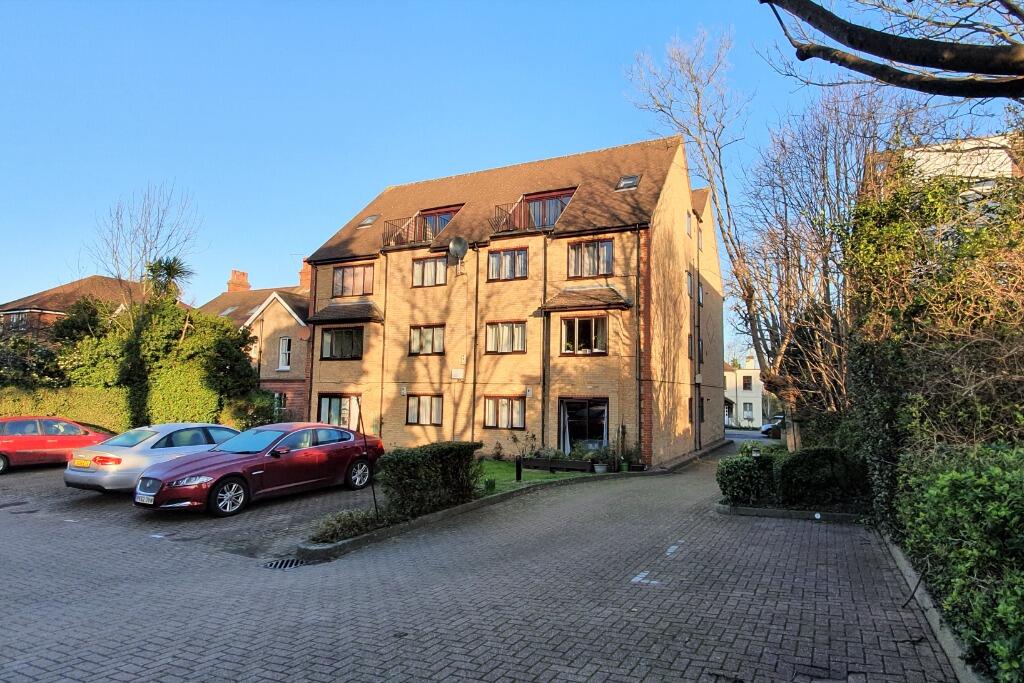 1 bed 1st Floor Flat for rent in Carshalton. From Northwood - Epsom 1 bed 1st Floor Flat for rent in Carshalton. From Northwood - Epsom