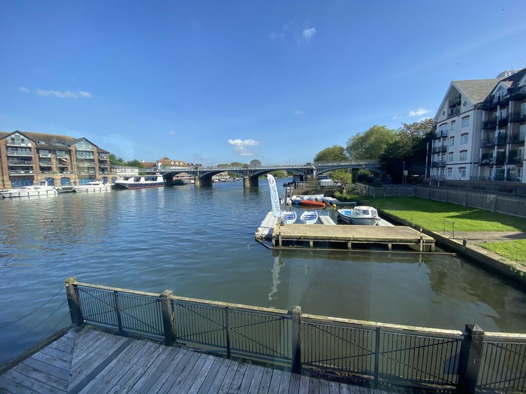 2 bed 1st Floor Flat for rent in Kingston upon Thames. From Northwood - Epsom 2 bed 1st Floor Flat for rent in Kingston upon Thames. From Northwood - Epsom