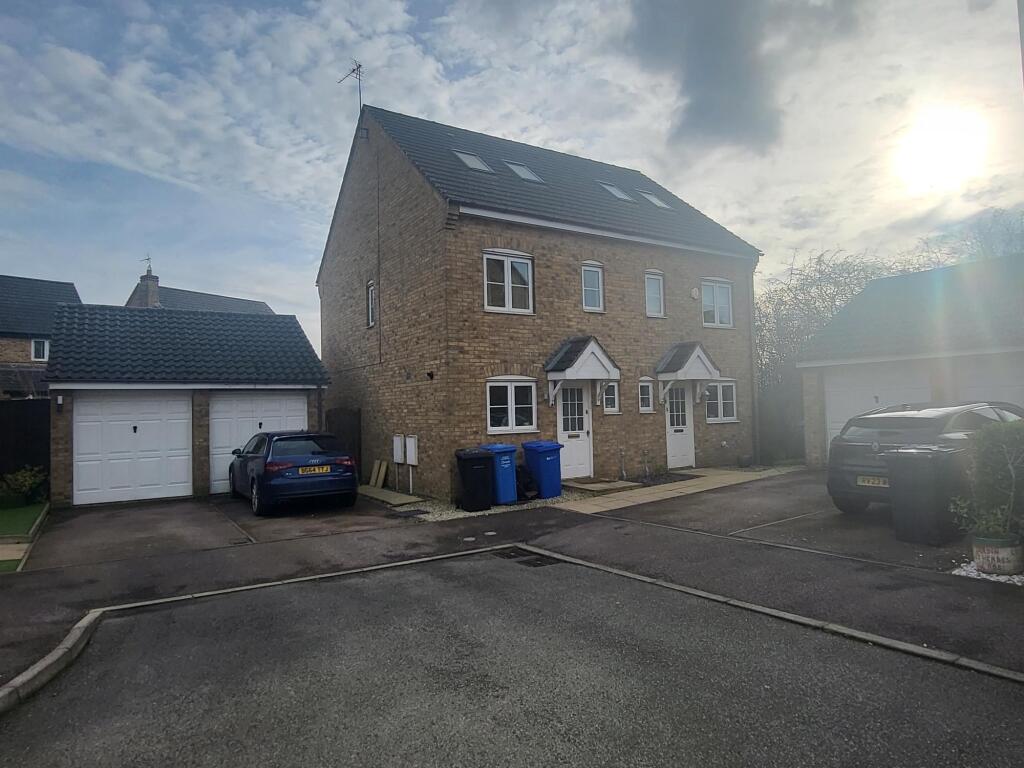 3 bed Semi Detached for rent in Desborough. From Northwood - Northampton