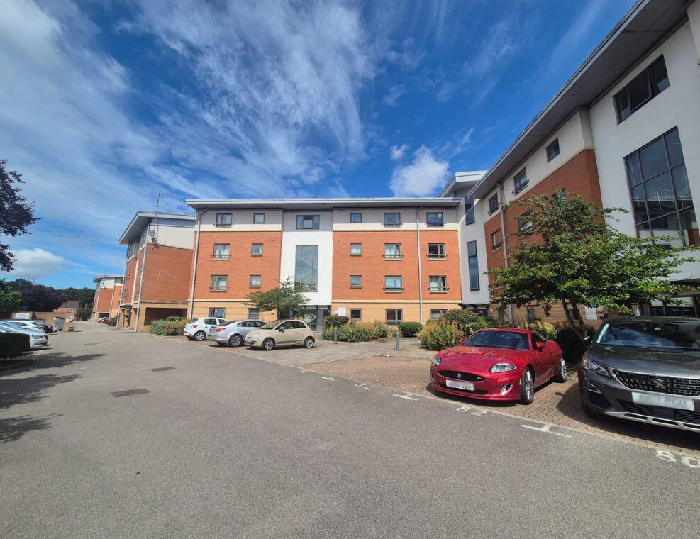 2 bed 1st Floor Flat for rent in Collingtree. From Northwood - Northampton
