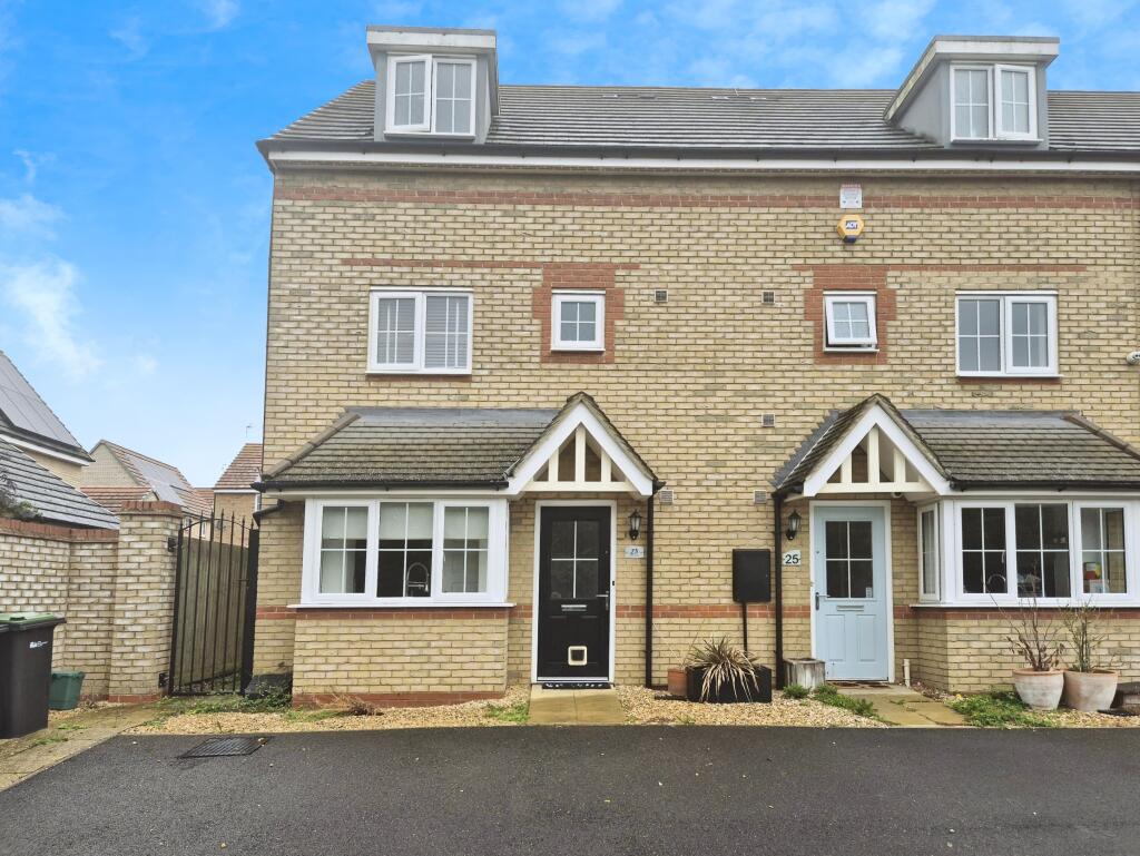 4 bed Mid Terraced House for rent in Little Wymington. From Northwood - Northampton 4 bed Mid Terraced House for rent in Little Wymington. From Northwood - Northampton