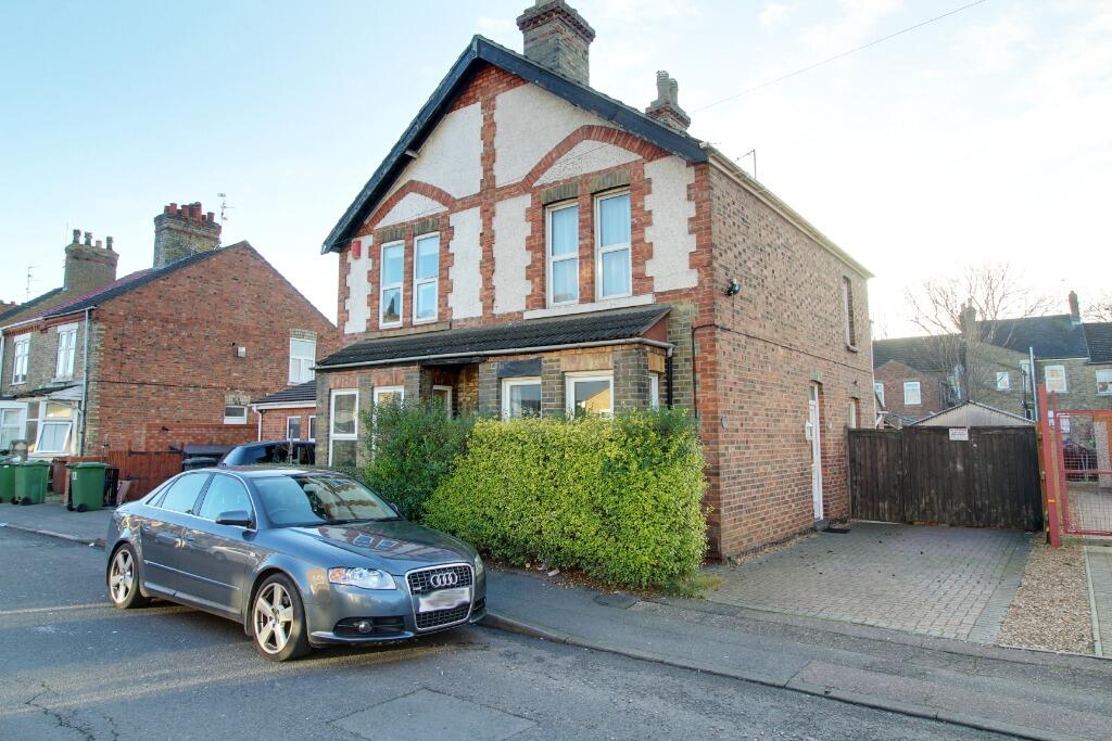 3 bed Semi Detached for rent in Peterborough. From Northwood - Peterborough 3 bed Semi Detached for rent in Peterborough. From Northwood - Peterborough