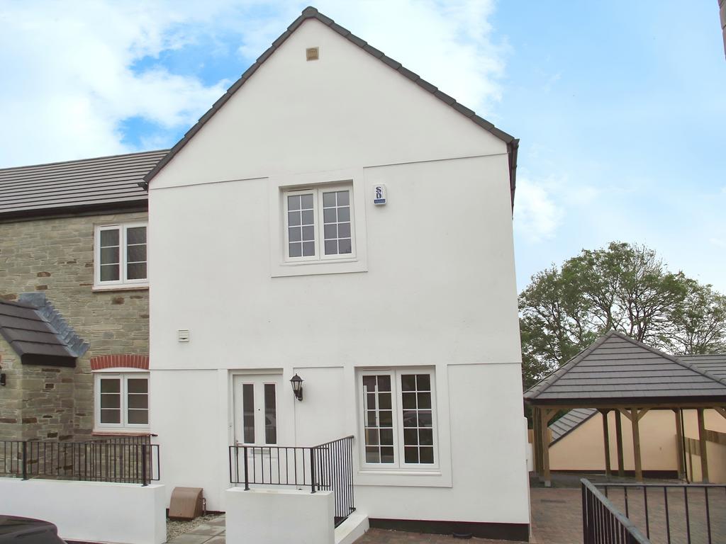 3 bed Semi-Detached House for rent in Truro. From Northwood - Truro