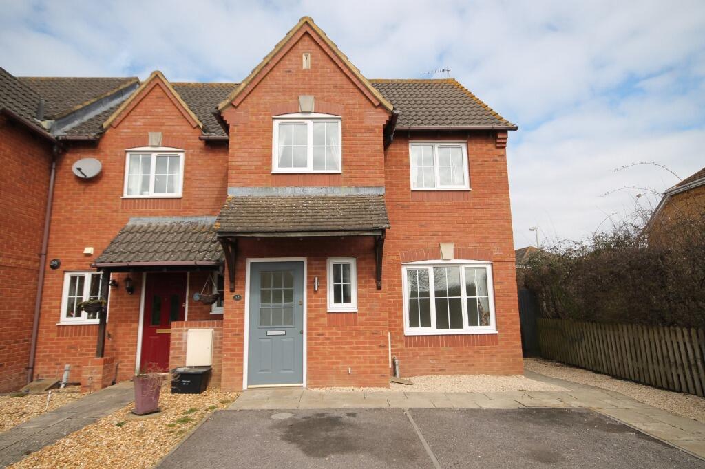 3 bed End Terraced House for rent in Trowbridge. From Northwood - Warminster