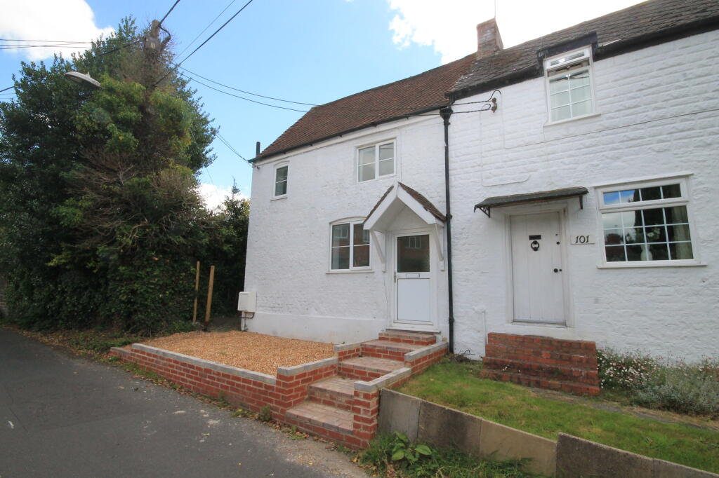 2 bed Mid Terraced House for rent in Warminster. From Northwood - Warminster 2 bed Mid Terraced House for rent in Warminster. From Northwood - Warminster