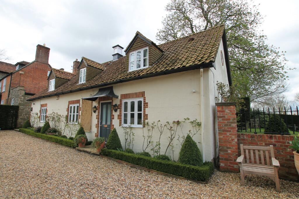 1 bed Semi Detached for rent in Warminster. From Northwood - Warminster